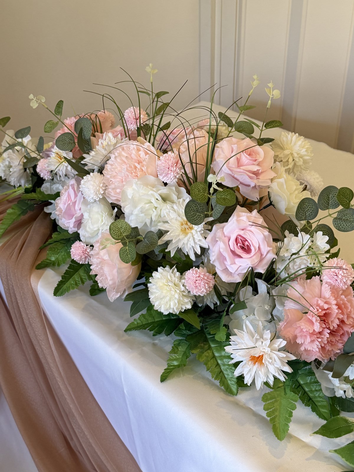 Kukka-asetelma 140cm 3