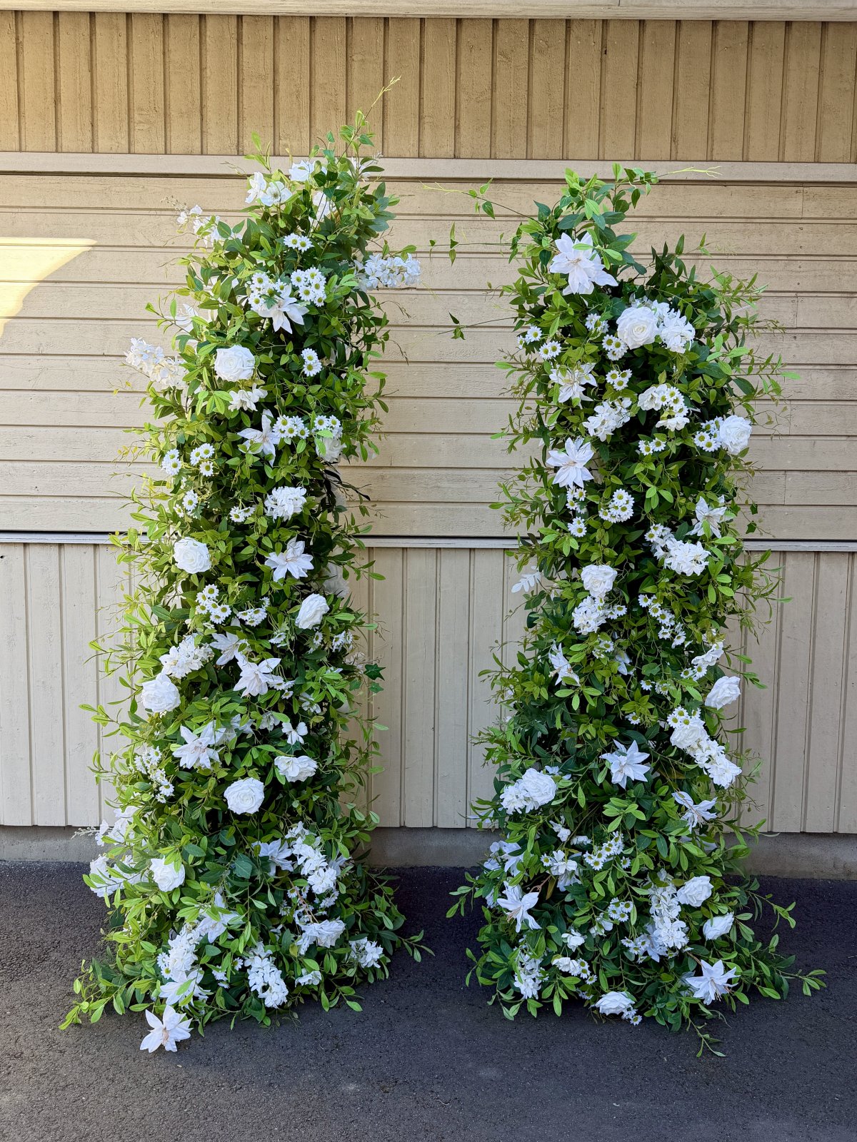 Vihreä kukkapylväs