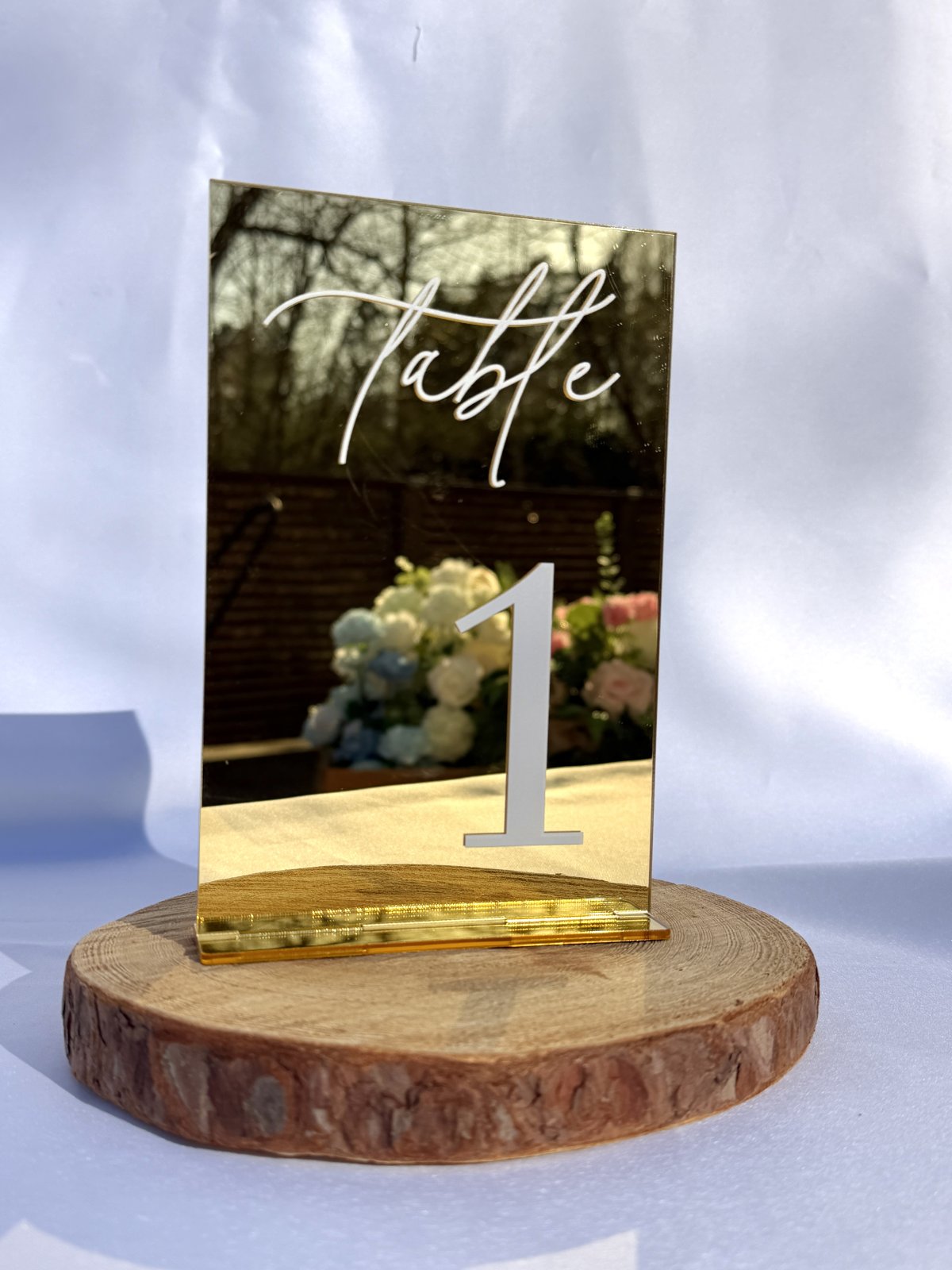 Pöytänumero golden